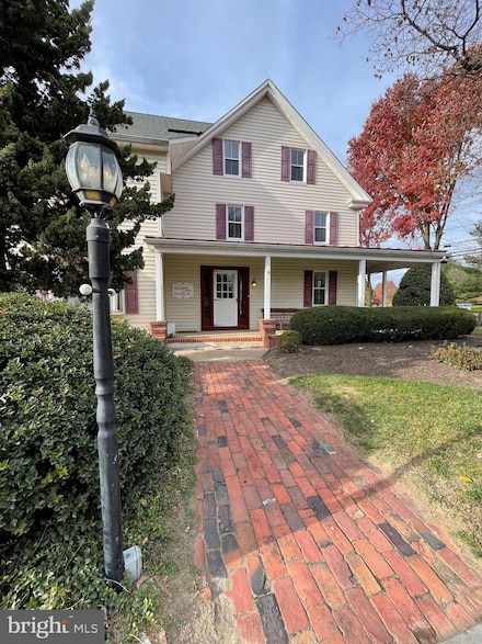 810 N Lenola Rd, Moorestown, NJ 08057
