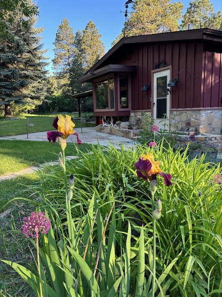 211 N Piney Rd, Story, WY 82842