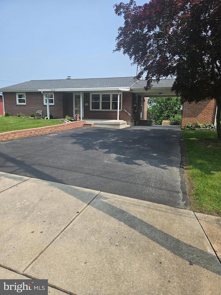 438 Maple St, Columbia, PA 17512