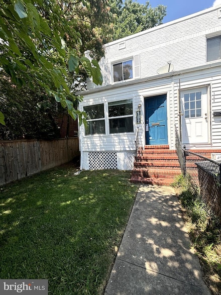 162 Wesmond Dr, Alexandria, VA 22305