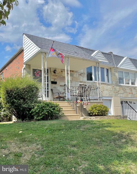 9740 Clark St, Philadelphia, PA 19115