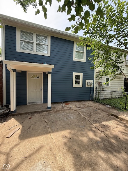 8434 Meadowlark Dr, Indianapolis, IN 46226