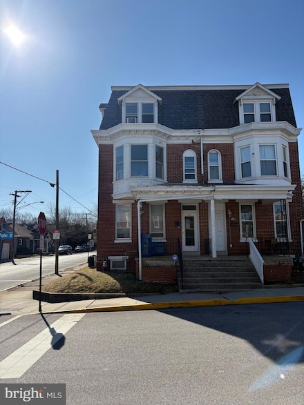 1300 W Poplar St, York, PA 17404