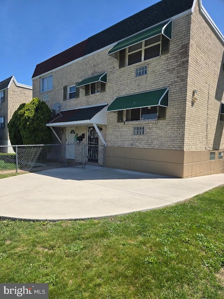 9405 Kirkwood Rd, Philadelphia, PA 19114