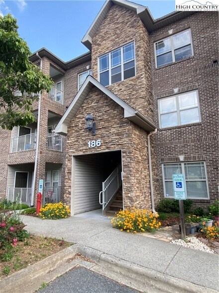 186 Cecil Miller Rd Unit 304, Boone, NC 28607