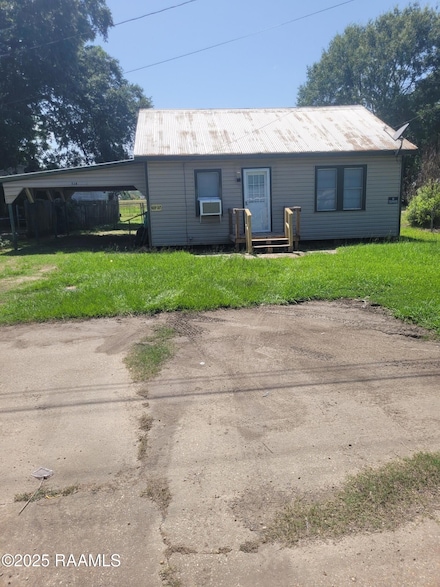1138 Tate Cove Rd, Ville Platte, LA 70586