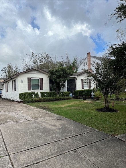 3744 Bellaire Blvd, Houston, TX 77025