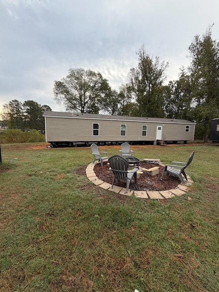 202 Hamlin St, Bloomburg, TX 75556