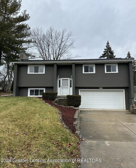 6804 Pony Trail, Lansing, MI 48917