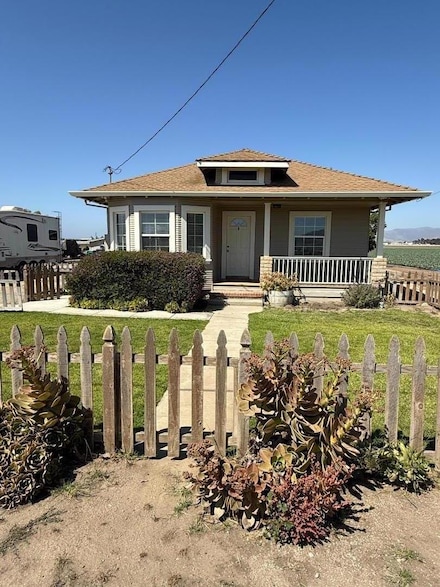 123 Hunter Ln, Salinas, CA 93908