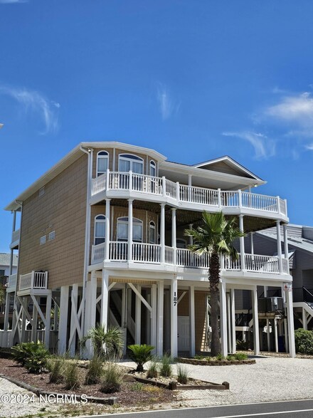 187 E First St, Ocean Isle Beach, NC 28469