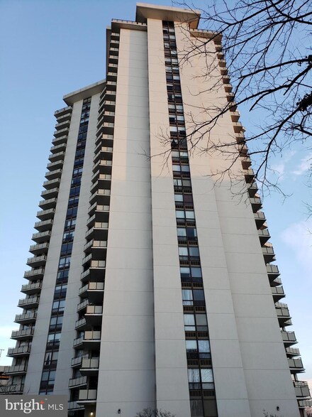 205 E Joppa Rd, Towson, MD 21286