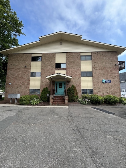 159 Kings Hwy Unit 23, Milford, CT 06460