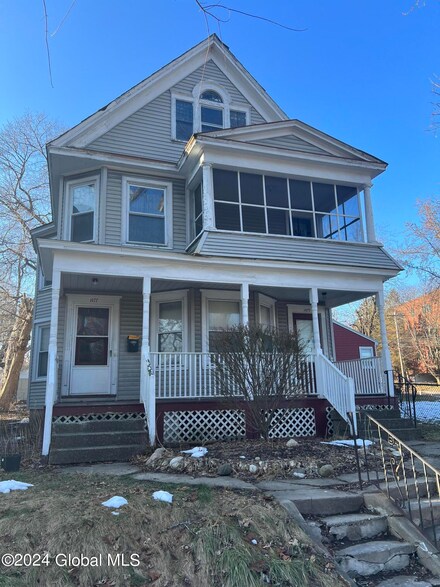 1477 Glenwood Blvd, Schenectady, NY 12308