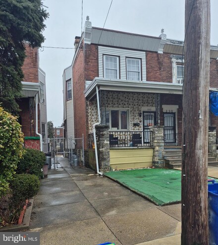 132 E Wellens Ave, Philadelphia, PA 19120