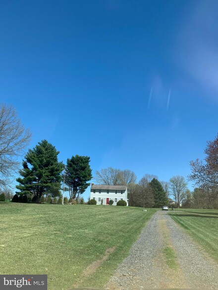 80 Bertolet School Rd, Spring City, PA 19475