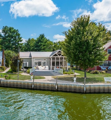 5102 Bateson Beach Dr NE, Thornville, OH 43076