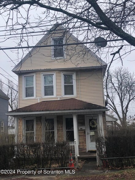 1412 Pine St, Scranton, PA 18510