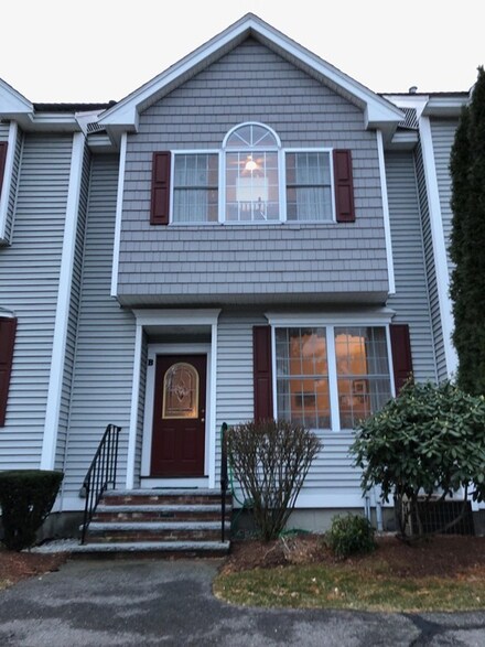 38 Tarbell St Unit 7B, Pepperell, MA 01463