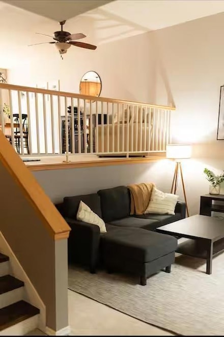 6572 Regency Ln, Eden Prairie, MN 55344