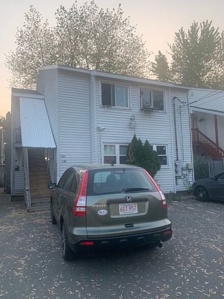 544 Hampshire St Unit 546, Lawrence, MA 01841