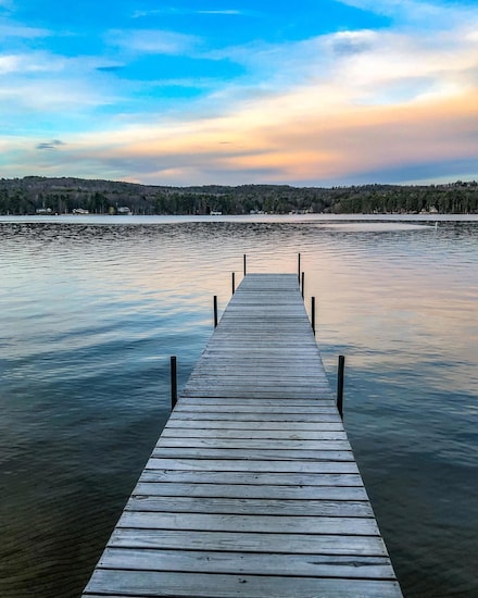 51 Butterworth Dr, Naples, ME 04055