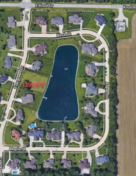 550 Evergreen Ln, Robins, IA 52328