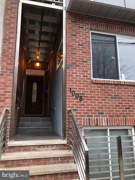 1008 Green St, Philadelphia, PA 19123