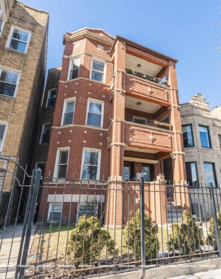 1010 N Kedzie Ave Unit 1, Chicago, IL 60651