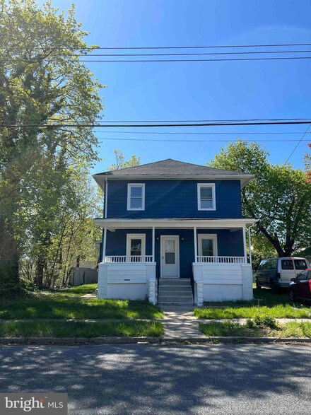 88 S Myrtle St, Vineland, NJ 08360