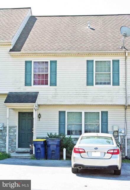 1640 Lakeside Dr Unit L30, Middletown, PA 17057