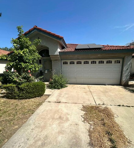 4636 W University Ave, Fresno, CA 93722