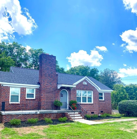 431 Bauskett St, Edgefield, SC 29824