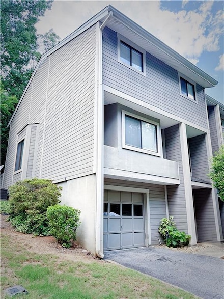 2875 Torreya Way SE, Marietta, GA 30067