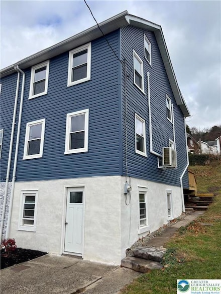 253 Main St, Jim Thorpe, PA 18229