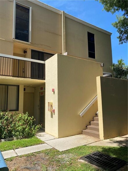 2941 SW 87th Ave Unit 413, Davie, FL 33328