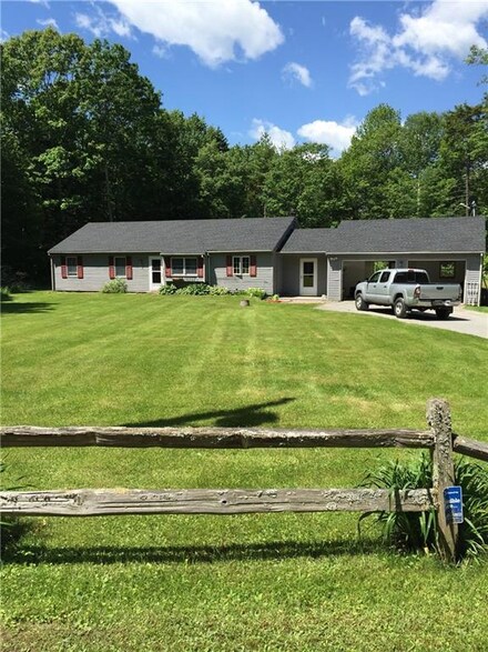 19 Blackberry Ln, Harpswell, ME 04079
