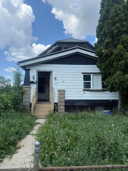 3295 N 29th St, Milwaukee, WI 53216