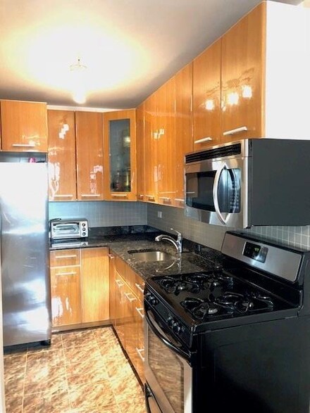 460 Neptune Ave Unit 12M, Brooklyn, NY 11224