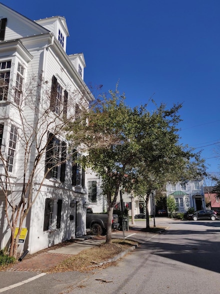 4 Marion St, Charleston, SC 29403