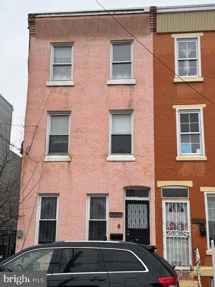2038 N Franklin St, Philadelphia, PA 19122