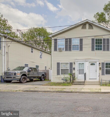 412 N Willow St, Trenton, NJ 08618
