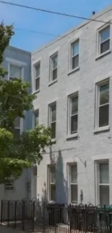 266 Klotter Ave, Cincinnati, OH 45219