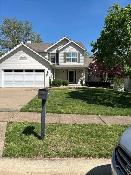 3266 Bridgeport Place Dr, Bridgeton, MO 63044