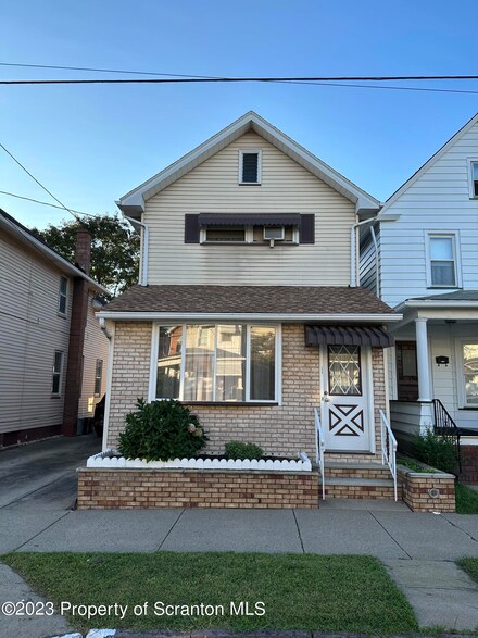 572 N Franklin St, Wilkes Barre, PA 18702