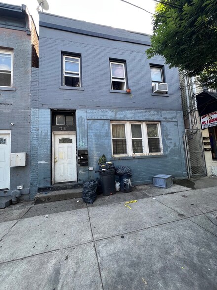 78 van Duzer St, Staten Island, NY 10301