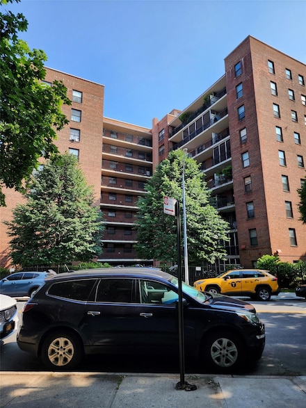 35-11 85th St Unit 1B, Jackson Heights, NY 11372