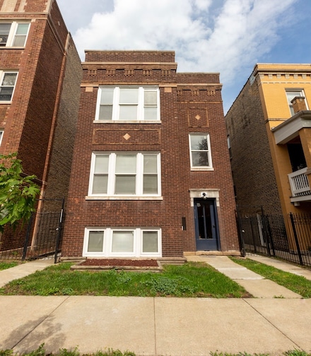 2850 W Barry Ave Unit GF, Chicago, IL 60618