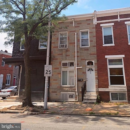 916 S Carey St, Baltimore, MD 21223