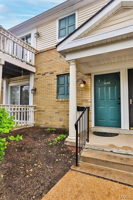 1626 High School Dr, Saint Louis, MO 63144